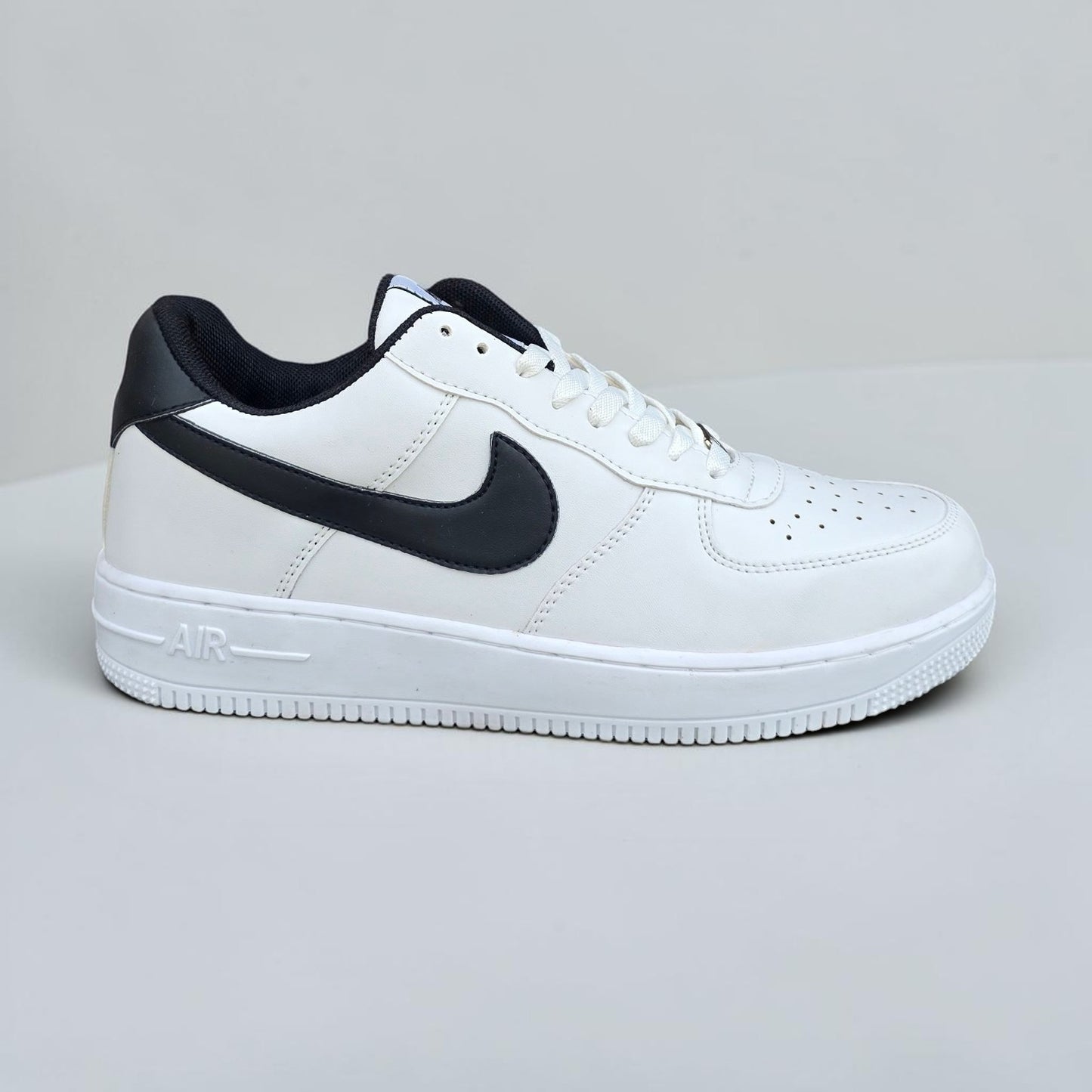 AF White/Black