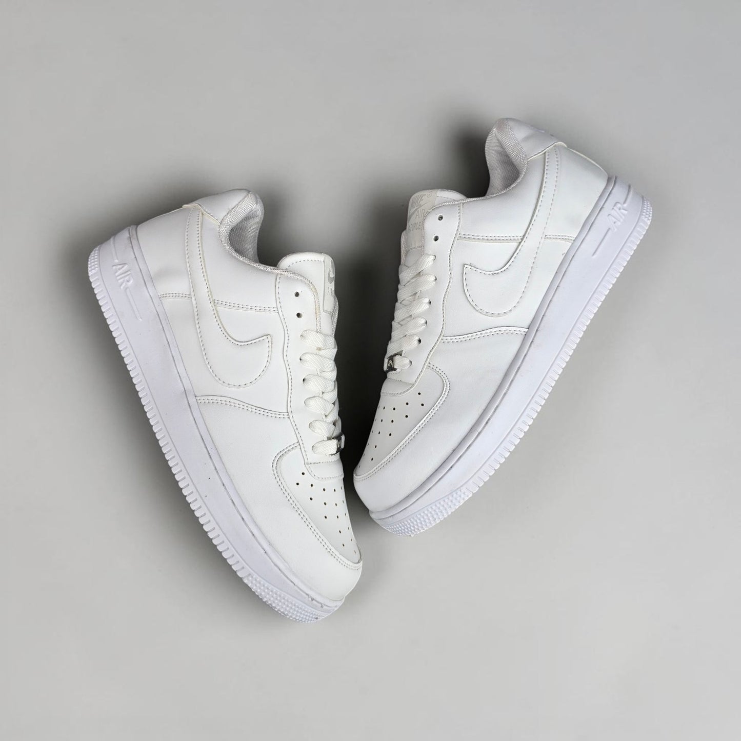 AF Triple White