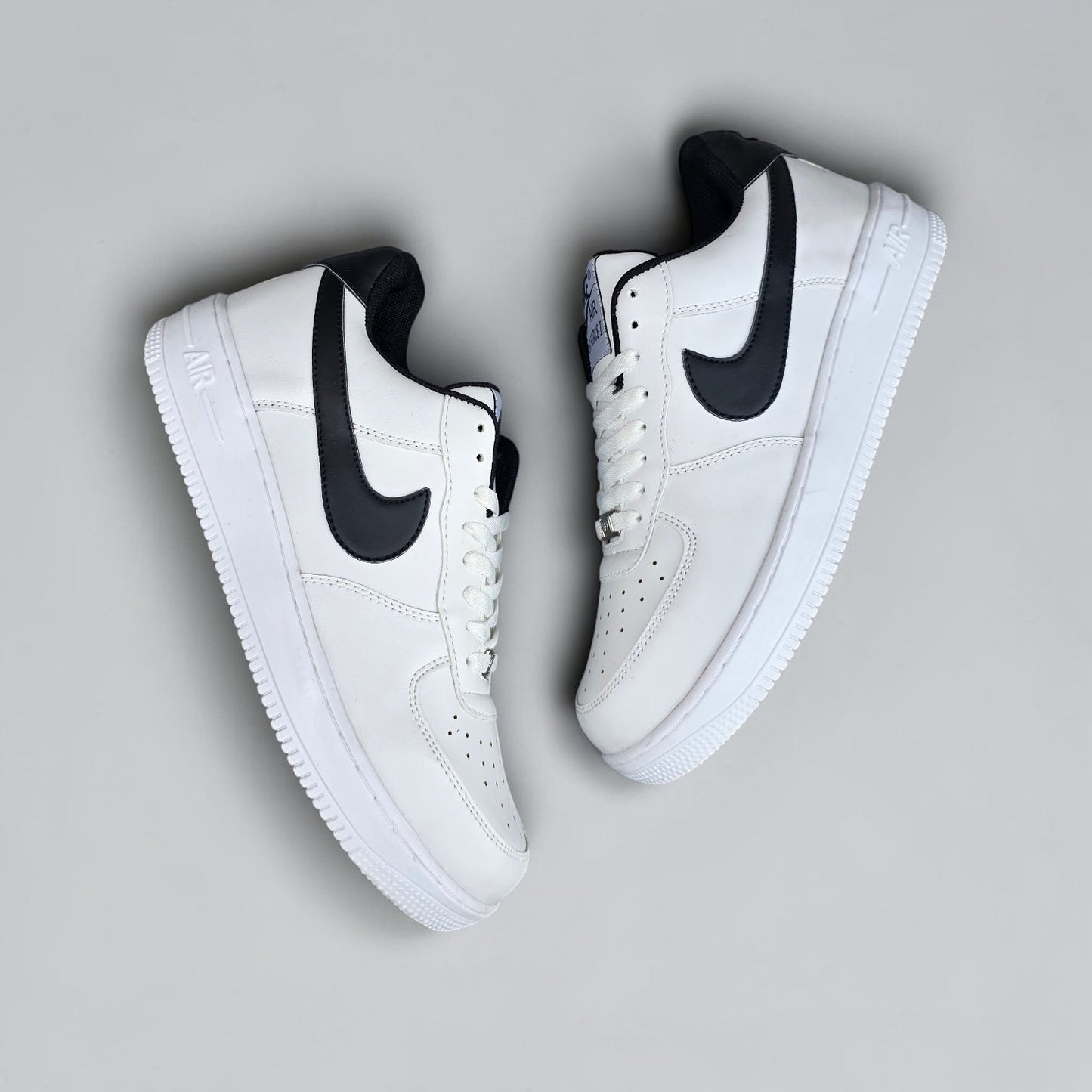 AF White/Black